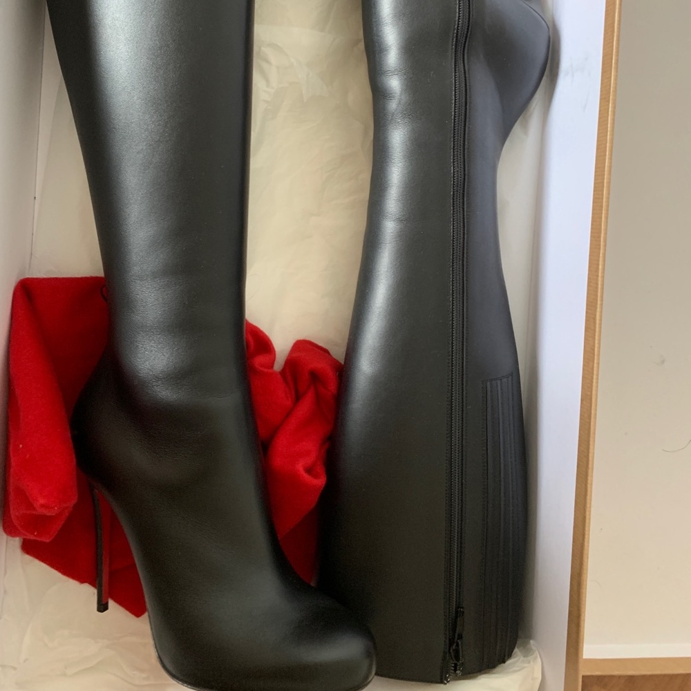 CHRISTIAN LOUBOUTIN Boots 37 King Calf Fifi Botta